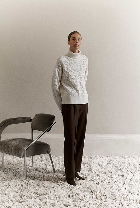 Pintucked Pull On Pant