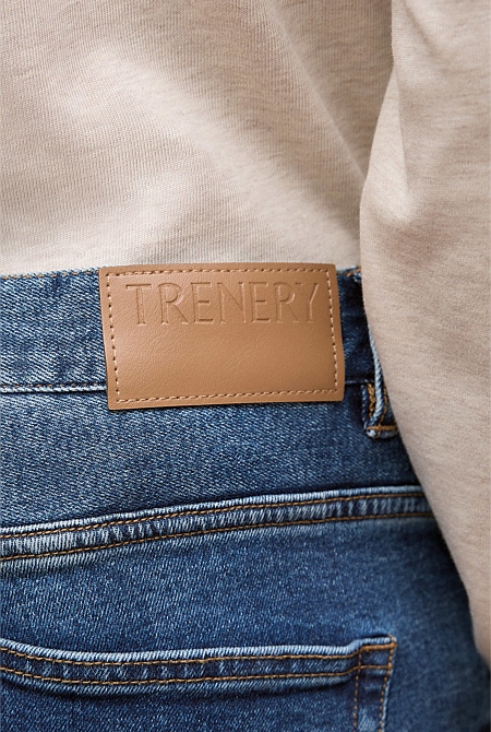 Relaxed Fit Mid Wash Jean